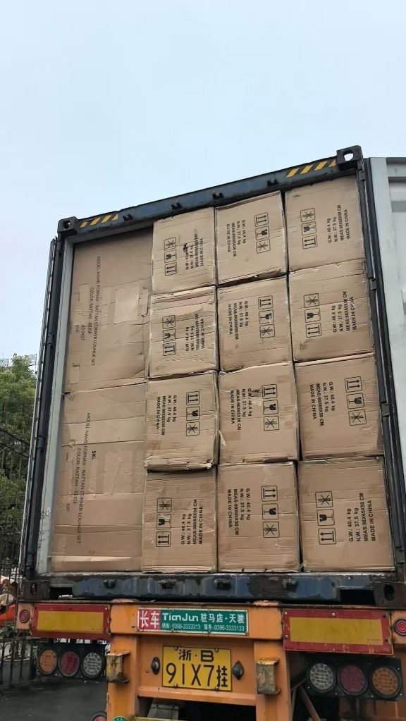 China outdoor furniture import packing and freight review